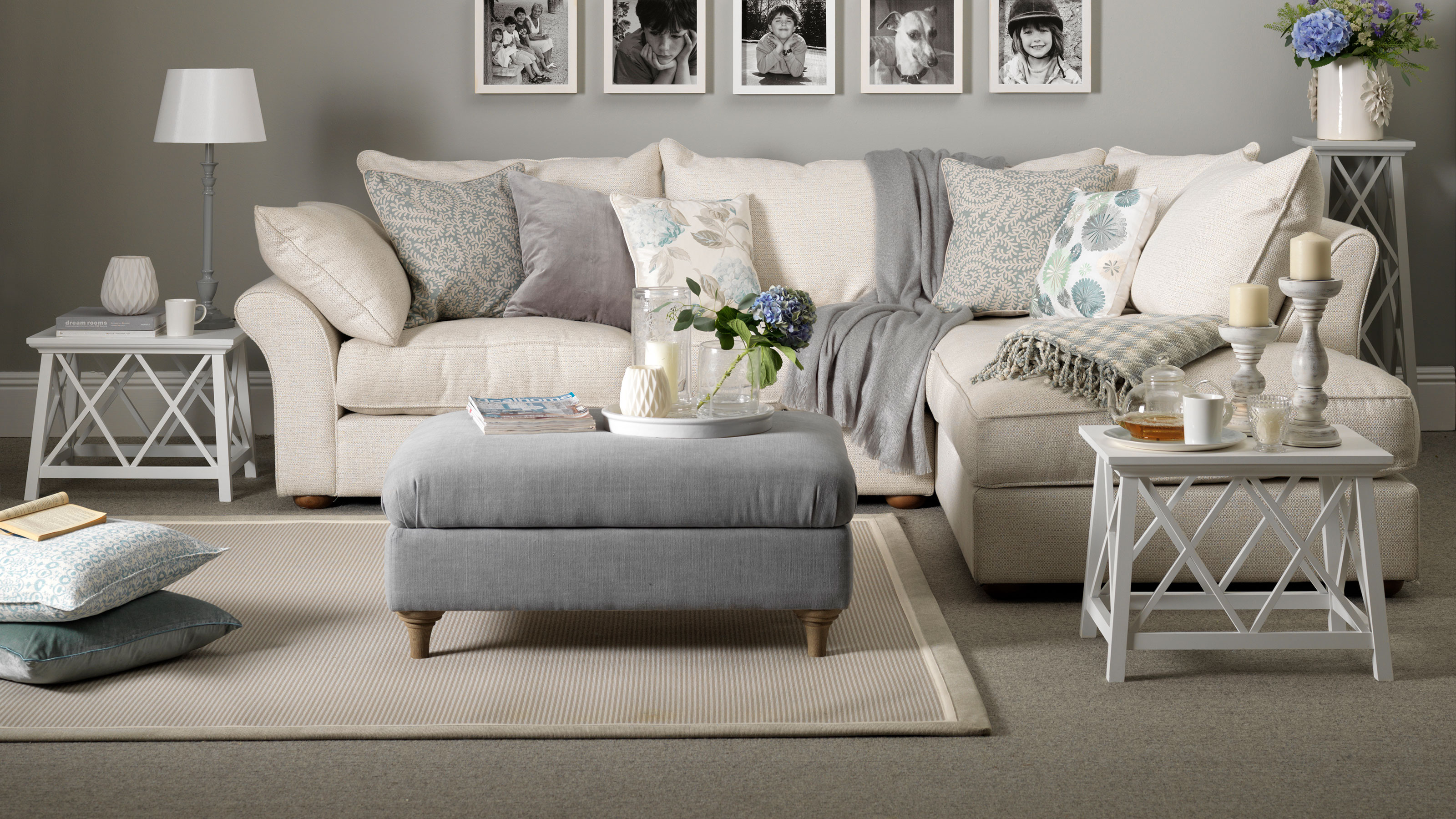 grey carpet living room idea