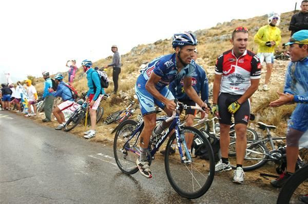 Juan Jose Cobo (Fuji-Servetto) became an ally for Valverde on the Pandera
