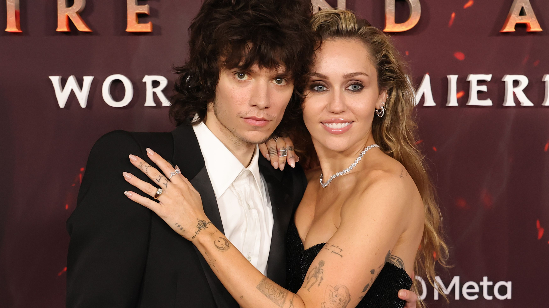 Miley Cyrus seemingly debuted her engagement ring at the Avatar world premiere on Dec. 1 