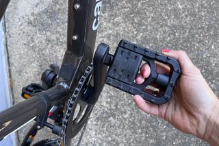 Folding the pedals on the Cannondale Compact Neo