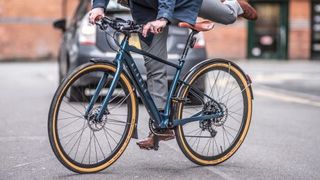 Hybrid commuter online bike