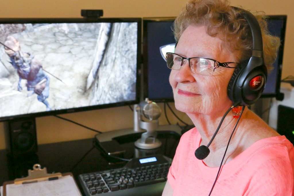 90-year-old who's world's oldest gamer grandma has a special message about  life