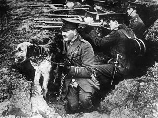 English troops in a trench in the First World War.