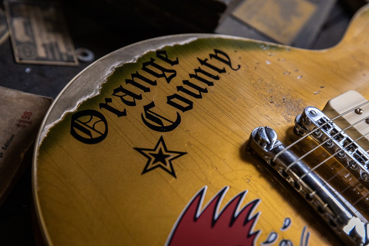 Gibson's new Mike Ness signature 1976 Les Paul Deluxe Goldtop