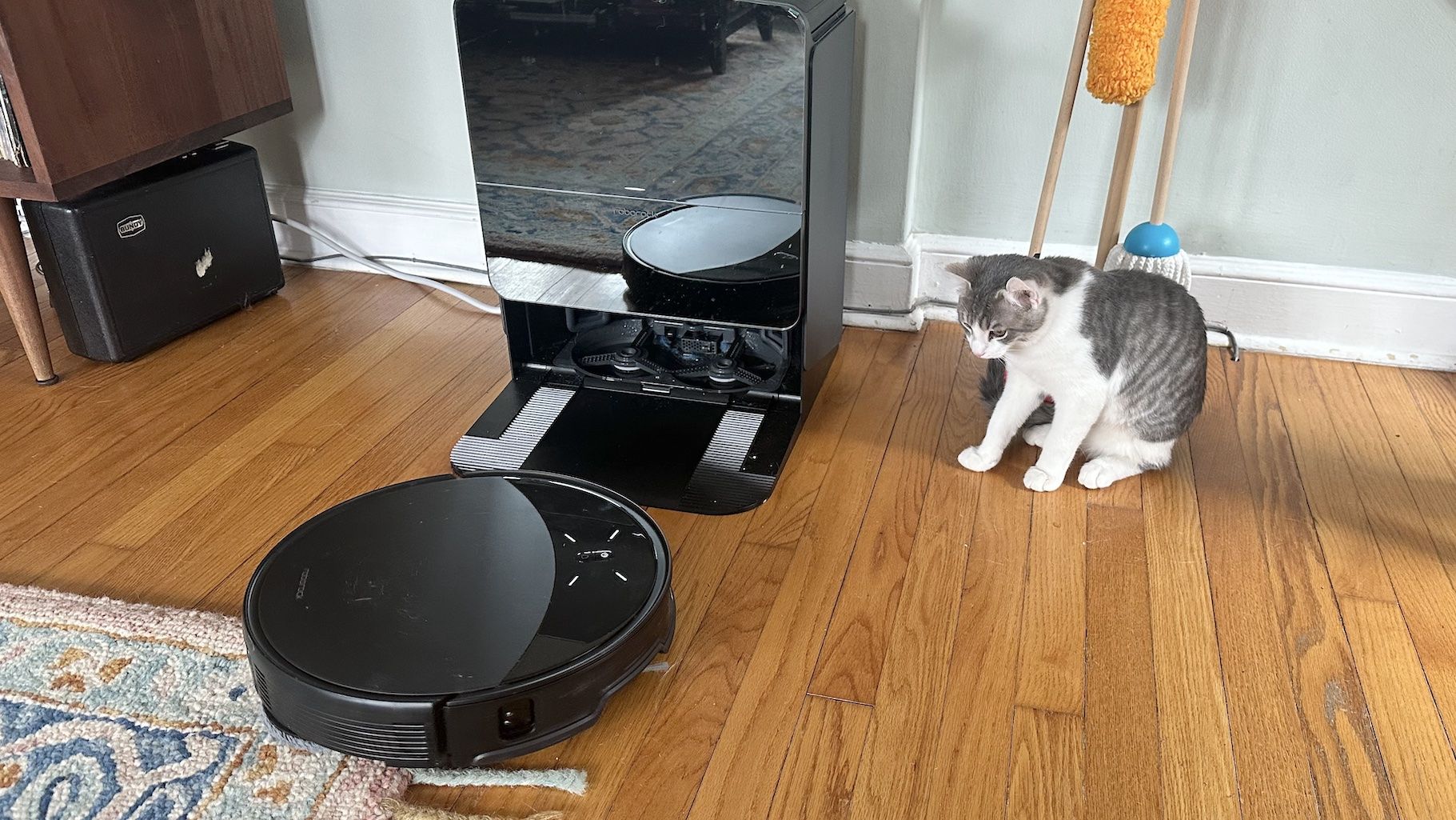 tomsguide.com - Cynthia Lawrence - We've tested dozens of robot vacuums for pet hair, and these are the 5 I recommend