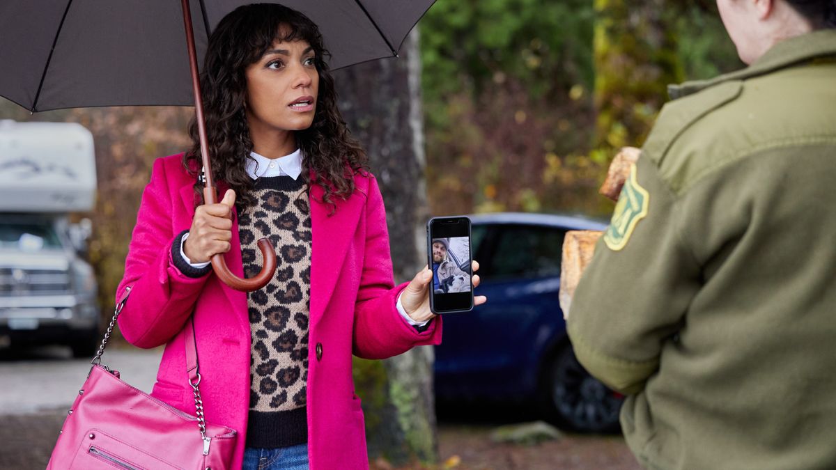 Lyndie Greenwood as Hadley in Crimetime Freefall