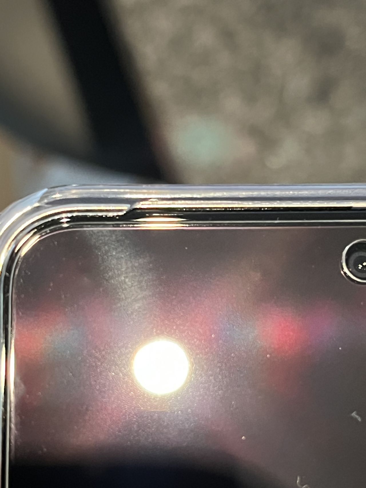 Pixel 8 screen bumps