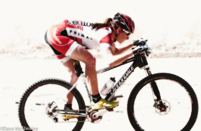 Krista Park (Cannondale-NoTubes) getting aero where her singlespeed gearing was too low