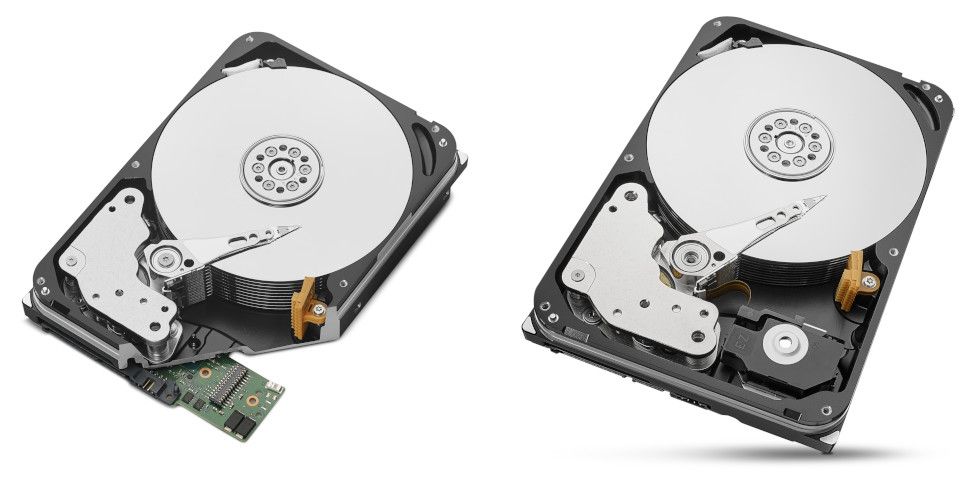 Inside view and cut-view of Seagate&#039;s new 20TB HDDs