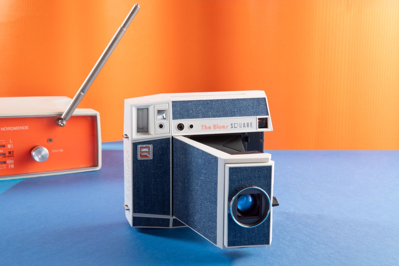 Lomo’Instant Square Glass The Blues edition