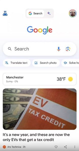 It appears that a physical slider could await users in the Google app to switch between Search and Bard.