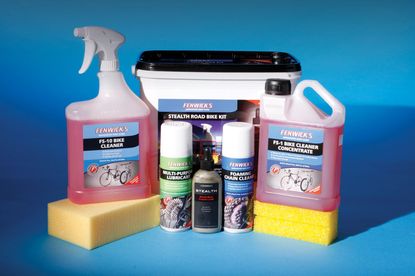 Road bike deals cleaning kit