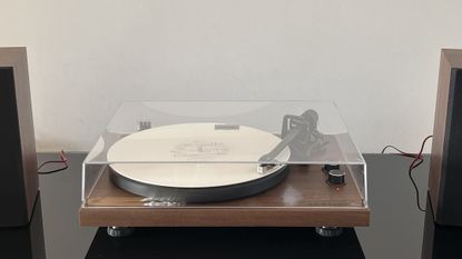 Crosley C62 turntable and speakers review