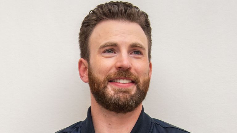 beverly hills, california november 15 chris evans at the "knives out" press conference at the four seasons hotel on november 15, 2019 in beverly hills, california photo by vera andersonwireimage
