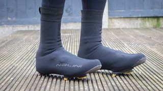 Nalini B0W Overshoe review: A quality, lightweight option for spring