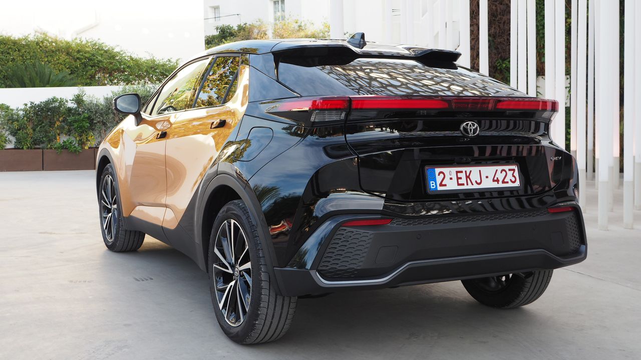 Toyota C-HR 2023