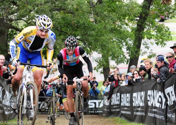 Bart Wellens (Telenet-Fidea) and Jeremy Powers (Rapha Focus) riding a steep run-up