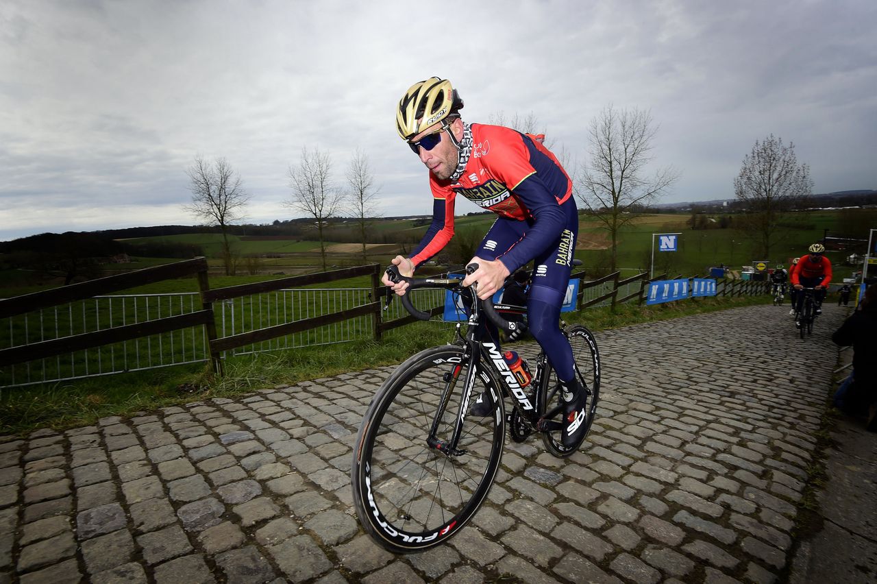 Vincenzo Nibali (Bahrain-Merida) on the Paterberg