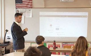 PHS teacher Jeff Rose introduces Google Classroom and Padlet to make students’ thinking more visible.