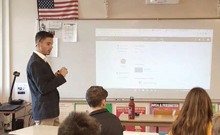 PHS teacher Jeff Rose introduces Google Classroom and Padlet to make students’ thinking more visible.