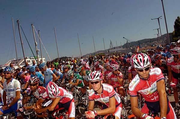 The start in Vigo was picturesque.