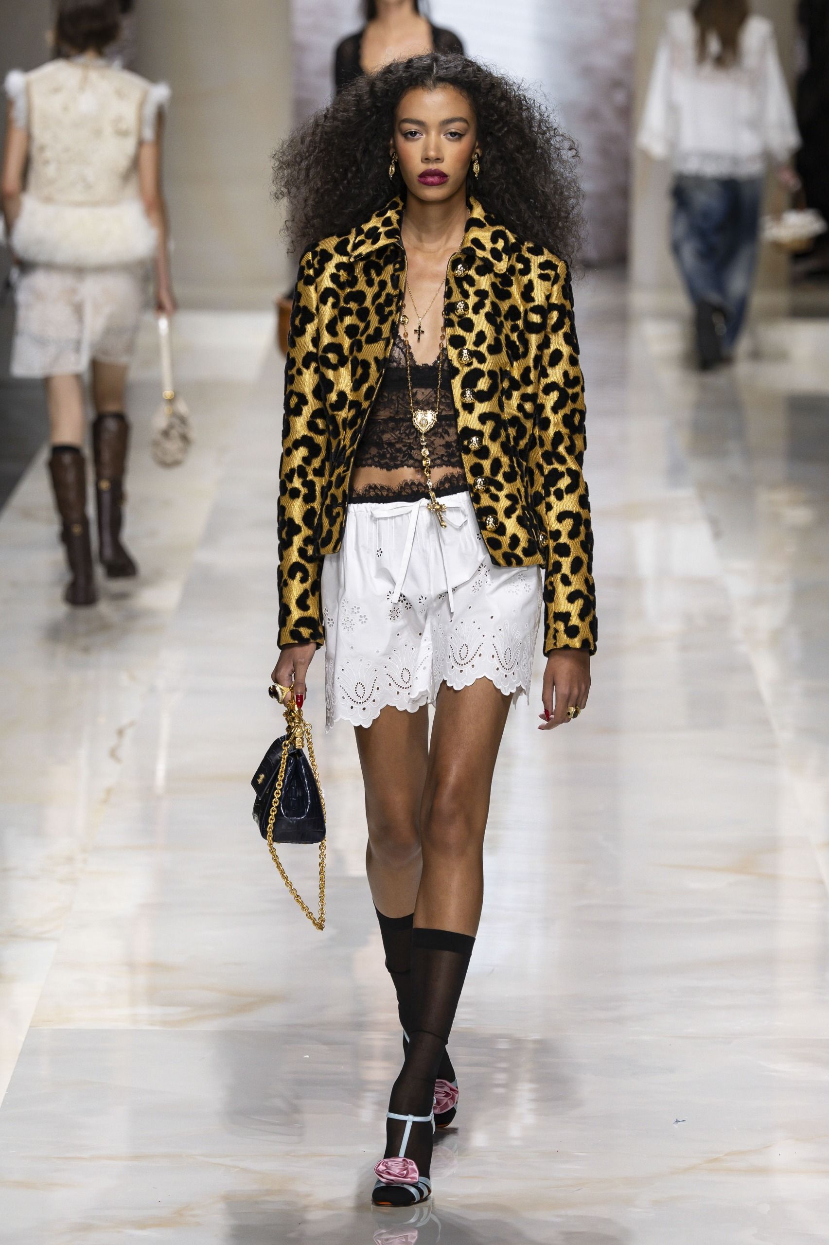 dolce &amp;amp; gabbana runway