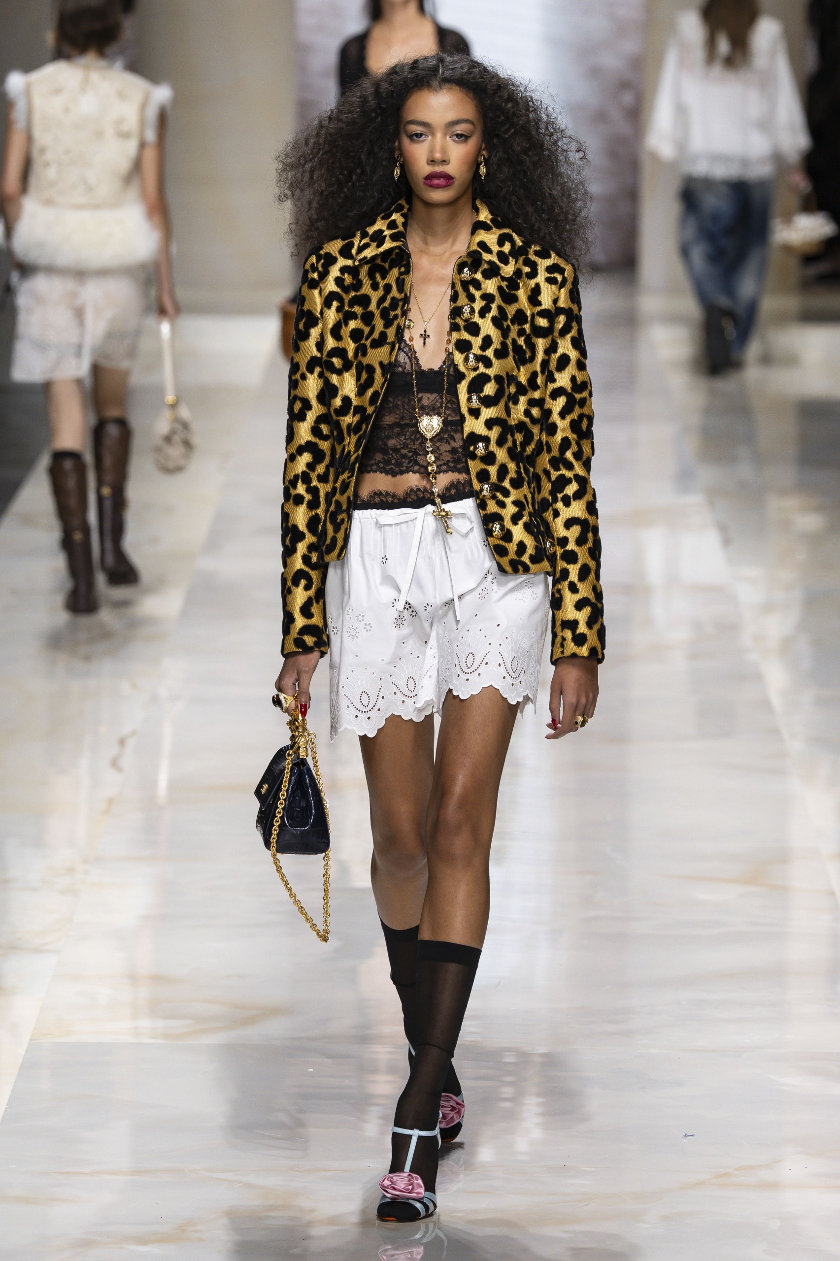 dolce &amp;amp; gabbana runway