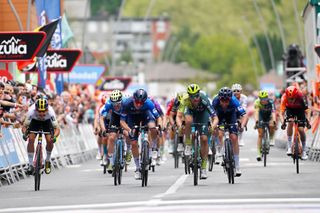 Stage 5 - Itzulia Basque Country: Romain Gregoire wins stage 5