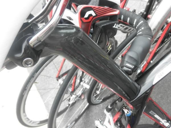 A close up of Ben day's carbon seat post