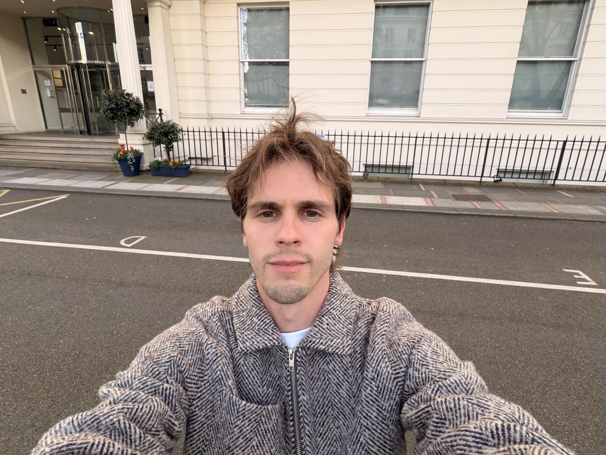 iPhone 17 Pro selfies