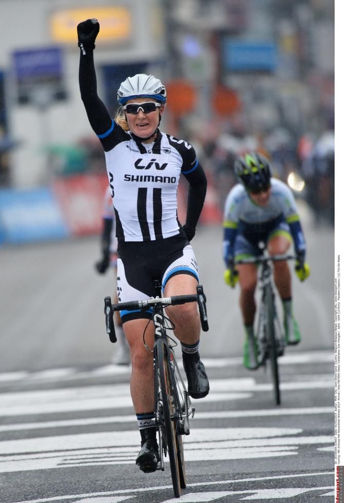 Amy Pieters (Team Giant-Shimano) was several lengths ahead of Emma Johansson (Orica - AIS)