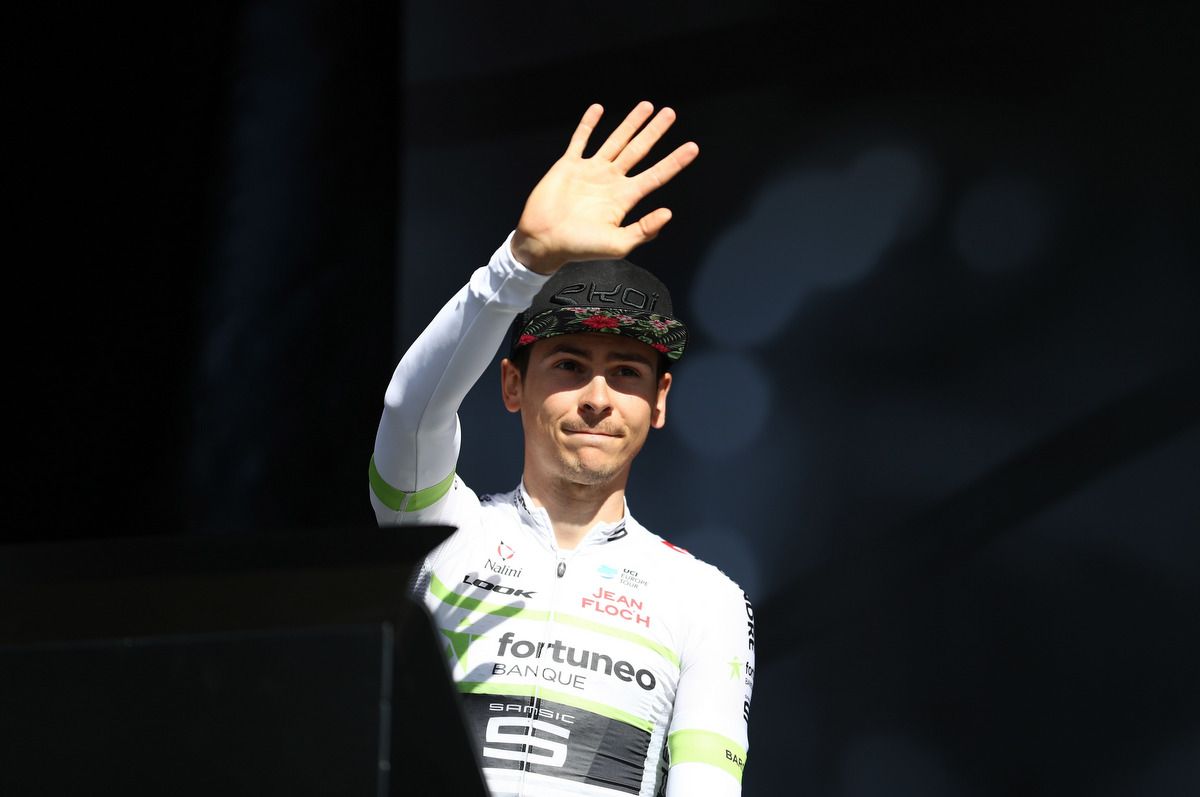 Warren Barguil (Fortuneo-Samsic) waves
