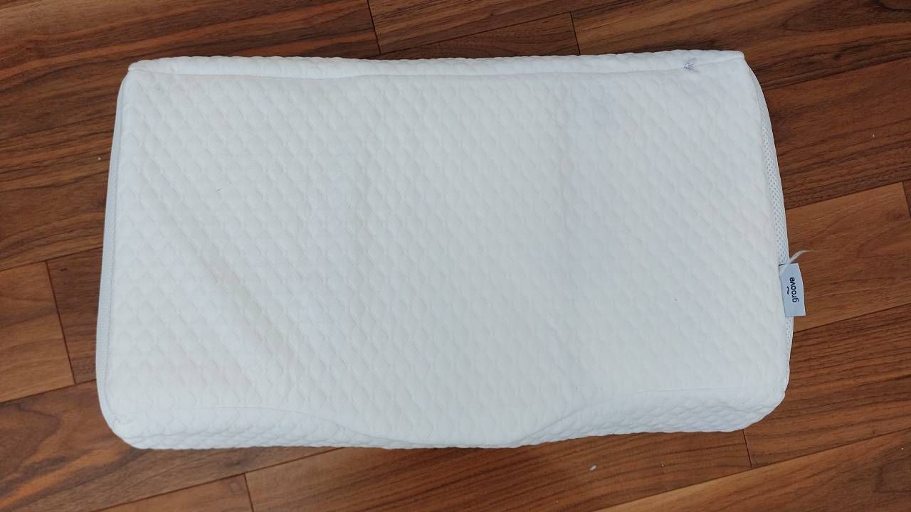 Groove Adjustable Memory Foam Pillow