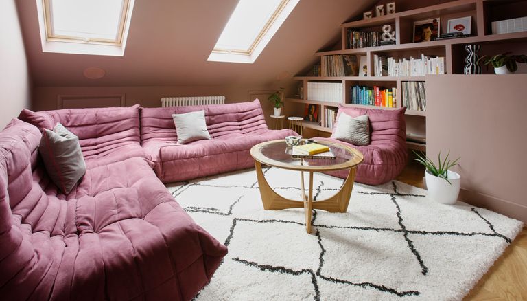 15 Attic Ideas To Embrace Rooms With, How To Decorate Living Room With Sloped Ceiling