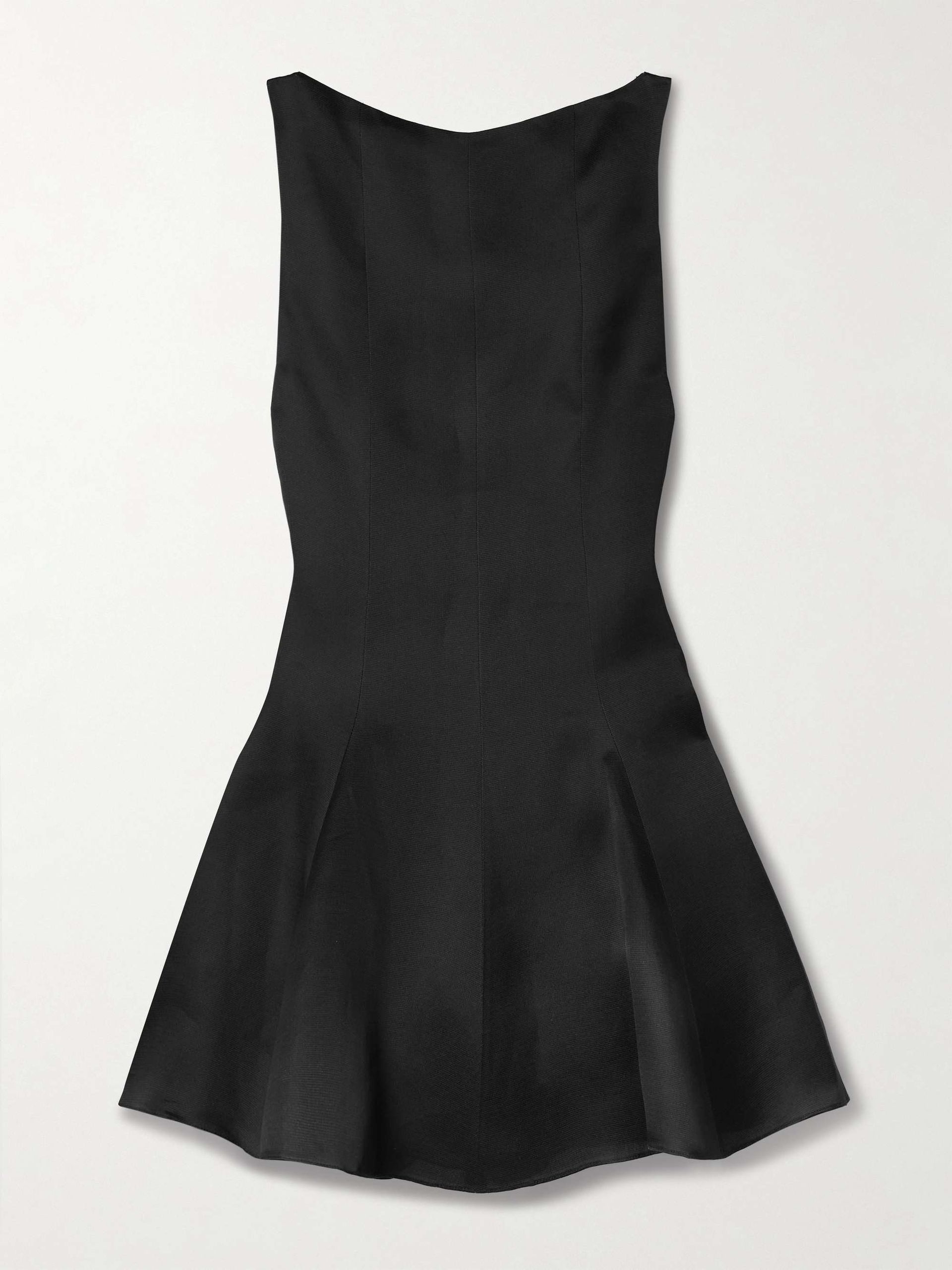 hKd7YcTjVBTKYAReVsyknM-320-80 ヴィクトリア・ベッカムは水たまりパンツの代わりにこのクラシックな90年代トレンドを履き直した