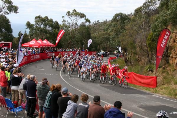 Drapac lead the charge on the first ascent of Arthurs Seat