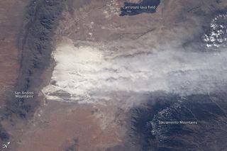 white sand dunes new mexico, astronaut photographs, images of earth from space, White sands National Monument, where gypsum is found