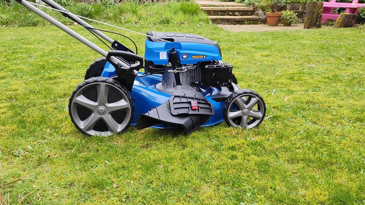 Hyundai HYM510SP Petrol Lawn Mower on grass hero image