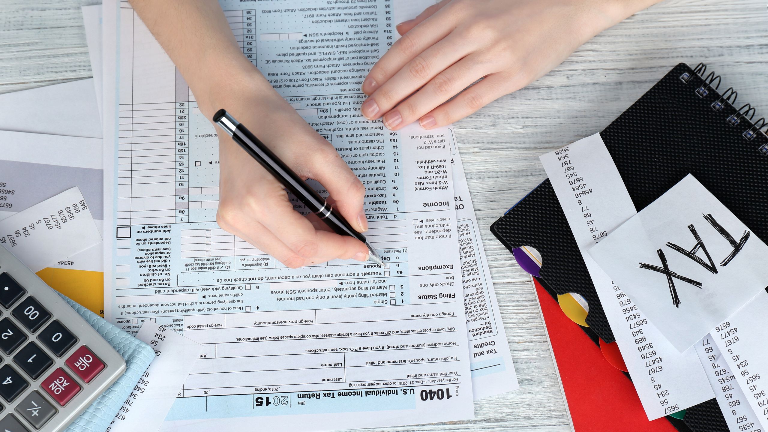 5 essential features of small business payroll software