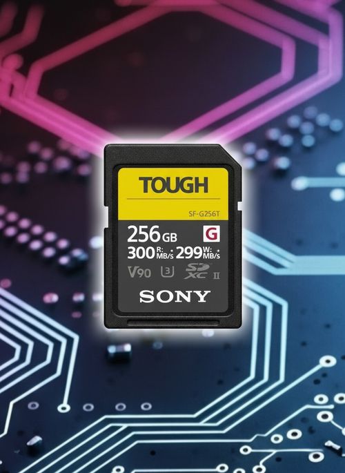 256GB Tough UHS-II SDXC R: 300 MB/s, W: 299 MB/s