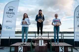 The elite women's podium at Falling Leaves Lahti 2024, the final opportunity to score points before the final of the Gravel Earth Series 2024