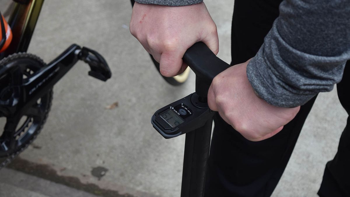 Ever wondered what tyre pressures a Paris-Roubaix winner runs when racing on cobbles?