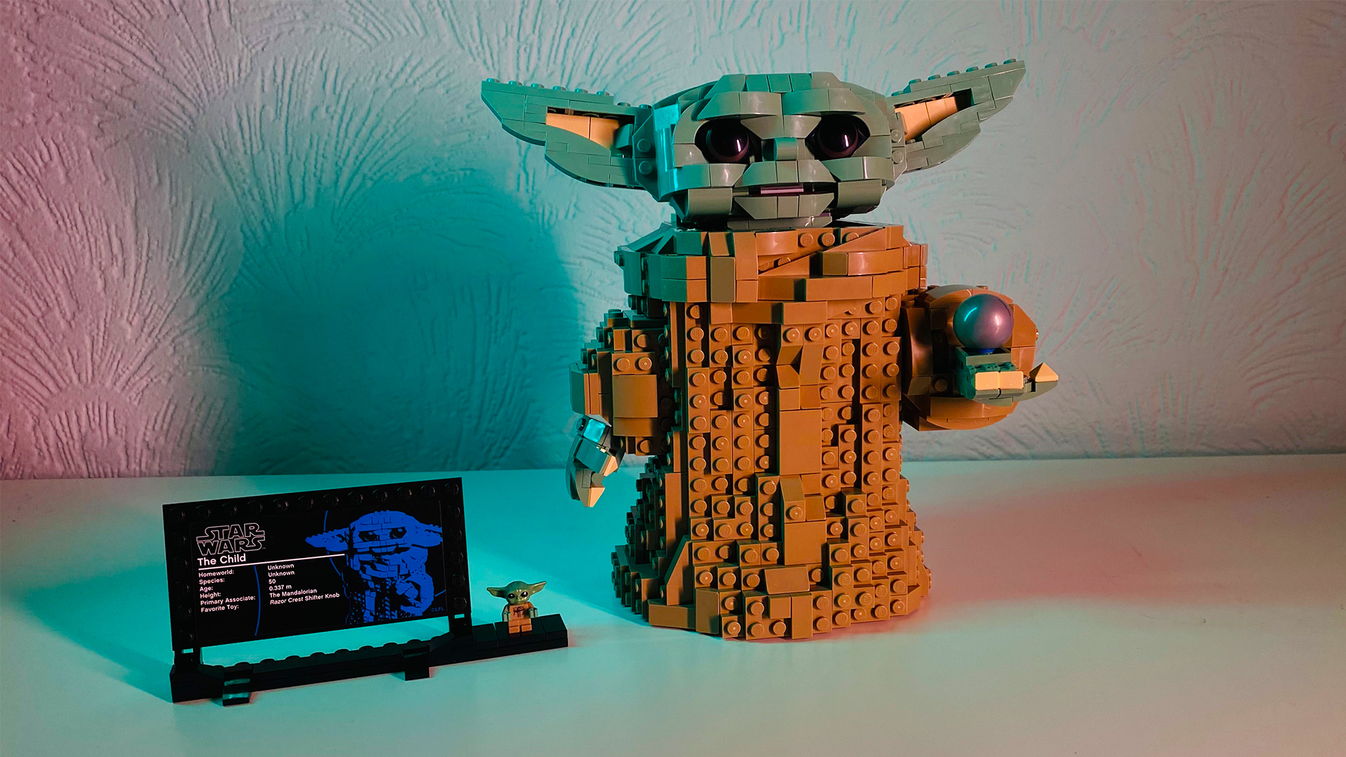 Lego Star Wars The Child set review: image shows Lego Star Wars The Child set