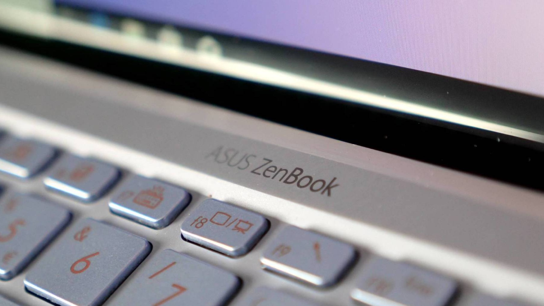 Asus ZenBook UX392FN