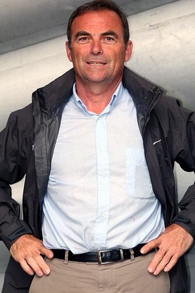 Bernard Hinault is le patron on the podium.