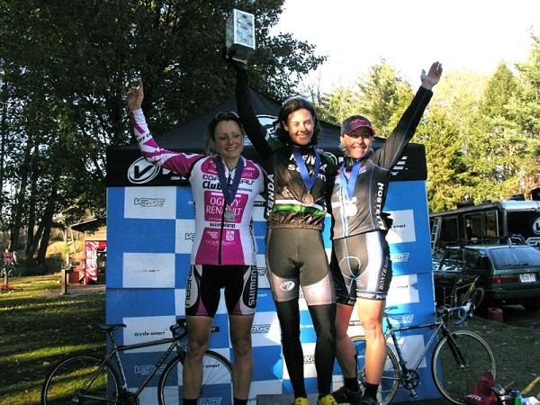 The women's podium (l-r): Natasha Elliott, 2nd; Mary McConneloug, 1st; Laura Van Gilder, 3rd.