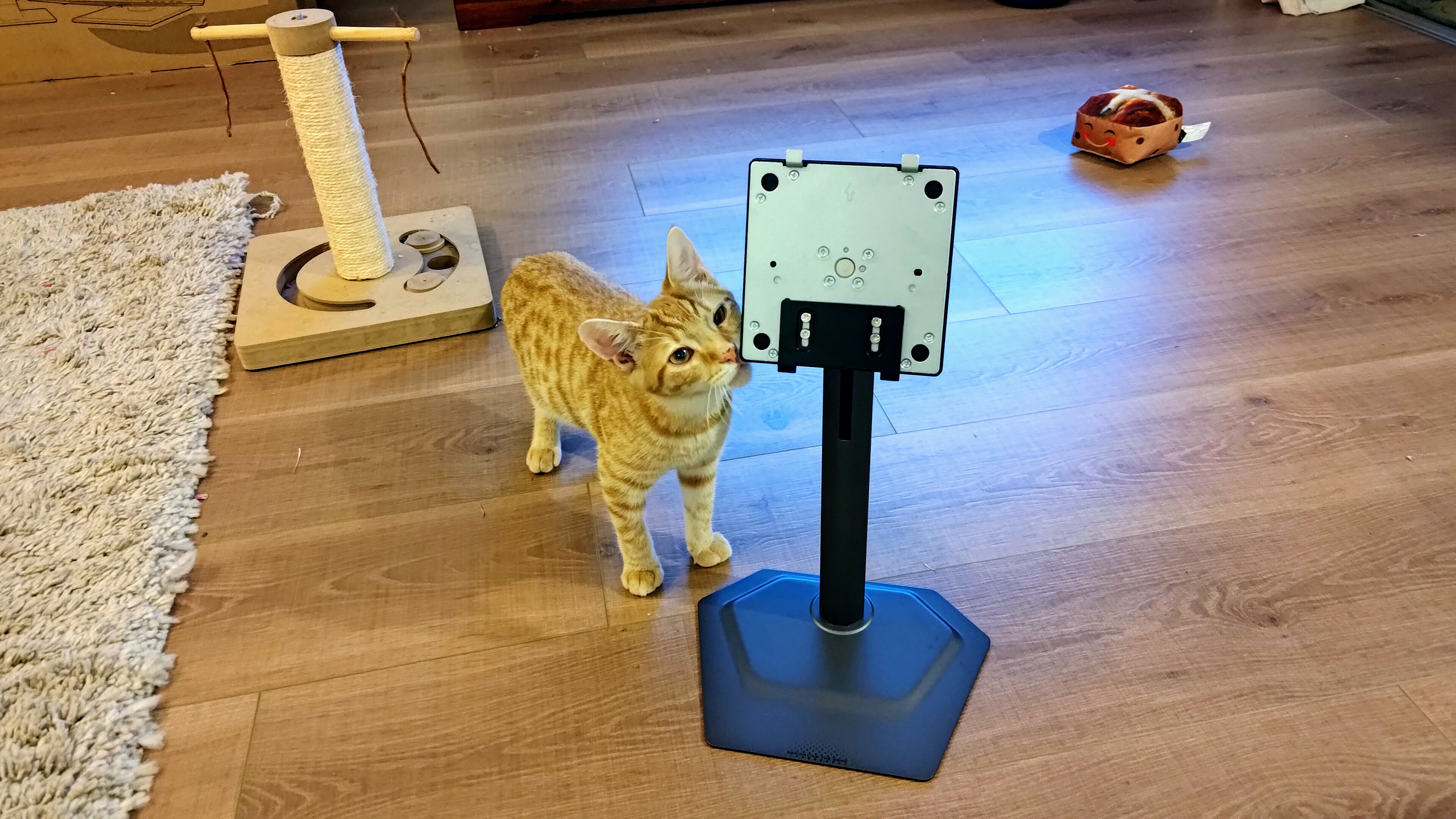 Gigabyte MO27U2 Gaming Monitor stand removed from the monitor