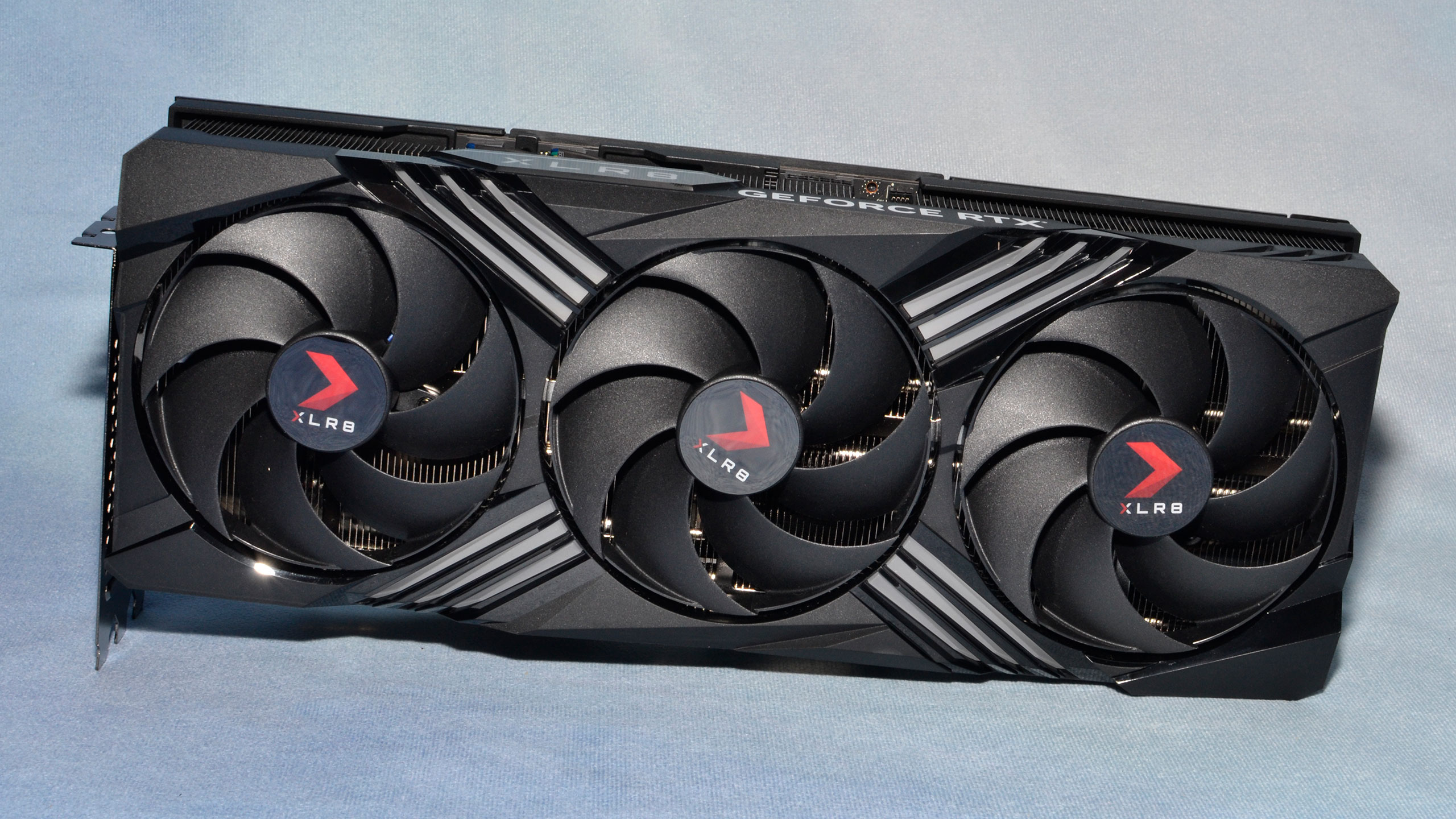 Pny RTX 4080 Epic-X RGB Triple Fan 16GB GDDR6X Graphic Card Silver