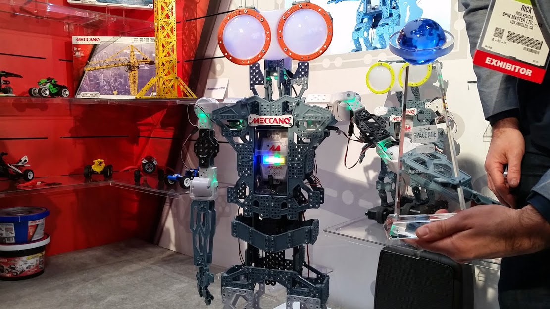 Amazing Robots Winner: Meccanoid Robots 