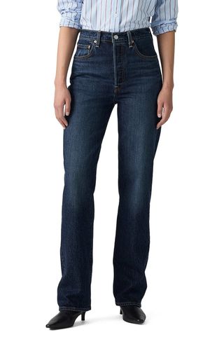 hMgQJTqY8La5zeiieQQJ5X-320-80 تسوق The Denim Trend النساء الباريسيات يرتدين مع أعقاب هريرة